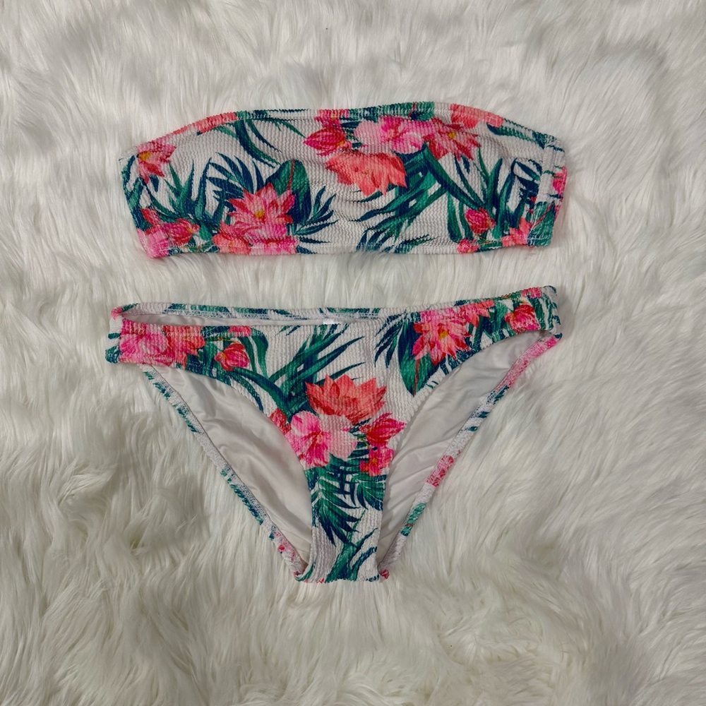 Xhilaration Bandeau Floral Bikini Large Top / Medium Bottoms